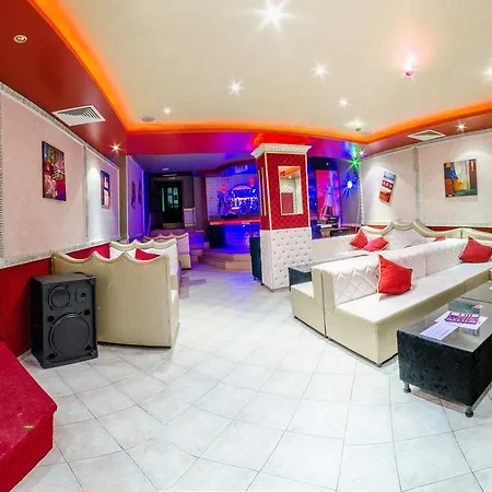 호텔 Cosmos 아세노브그라드