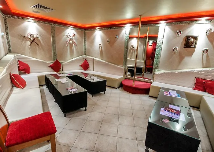 Cosmos ホテル アセノヴグラト